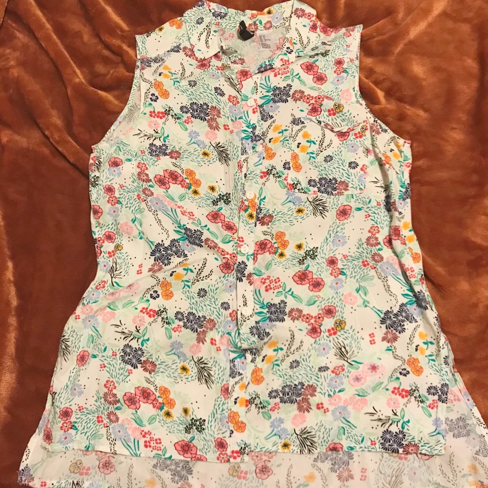 White Floral Sleeveless Button Up